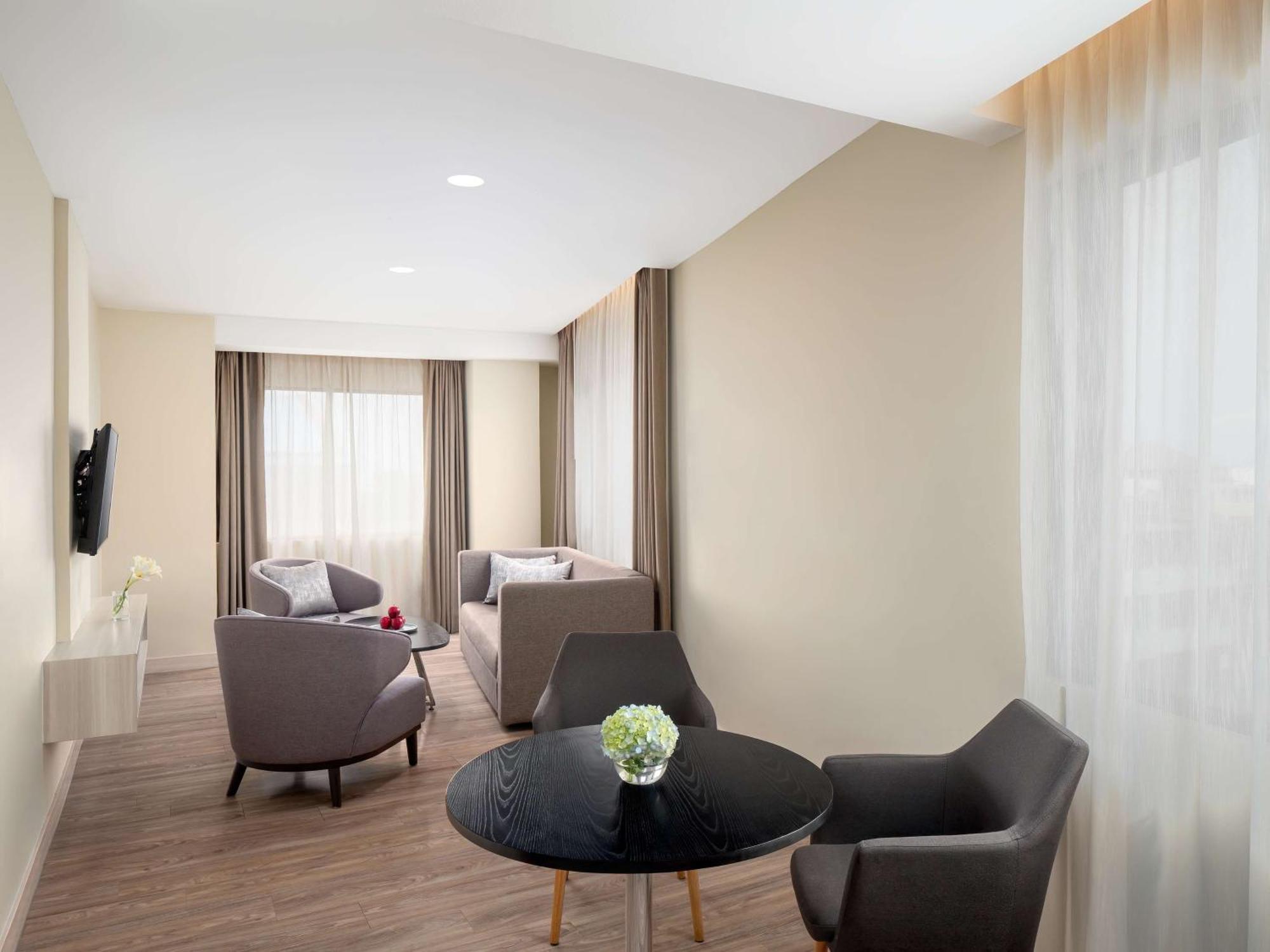 Aiho Hotel Медан Экстерьер фото