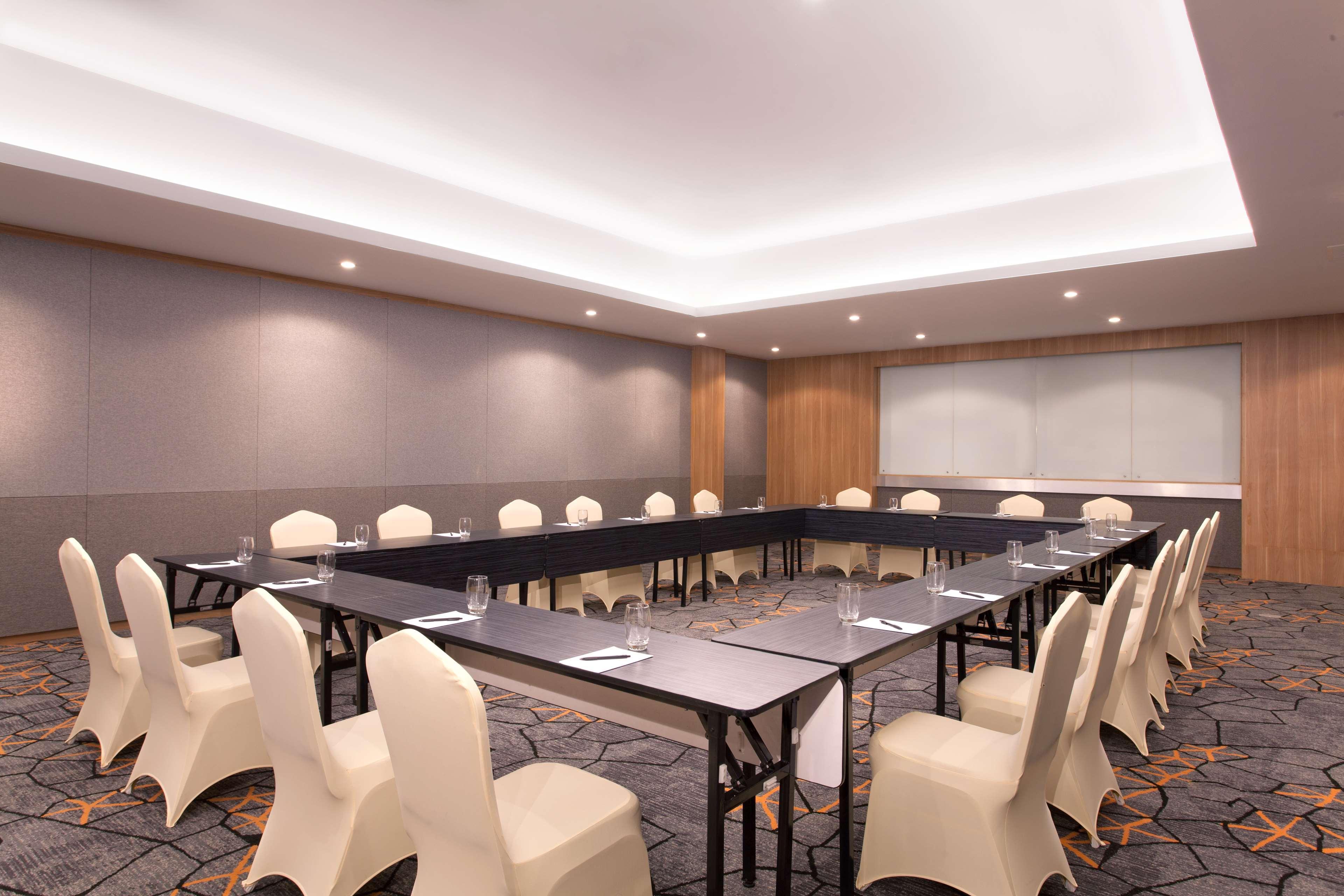 Aiho Hotel Медан Экстерьер фото