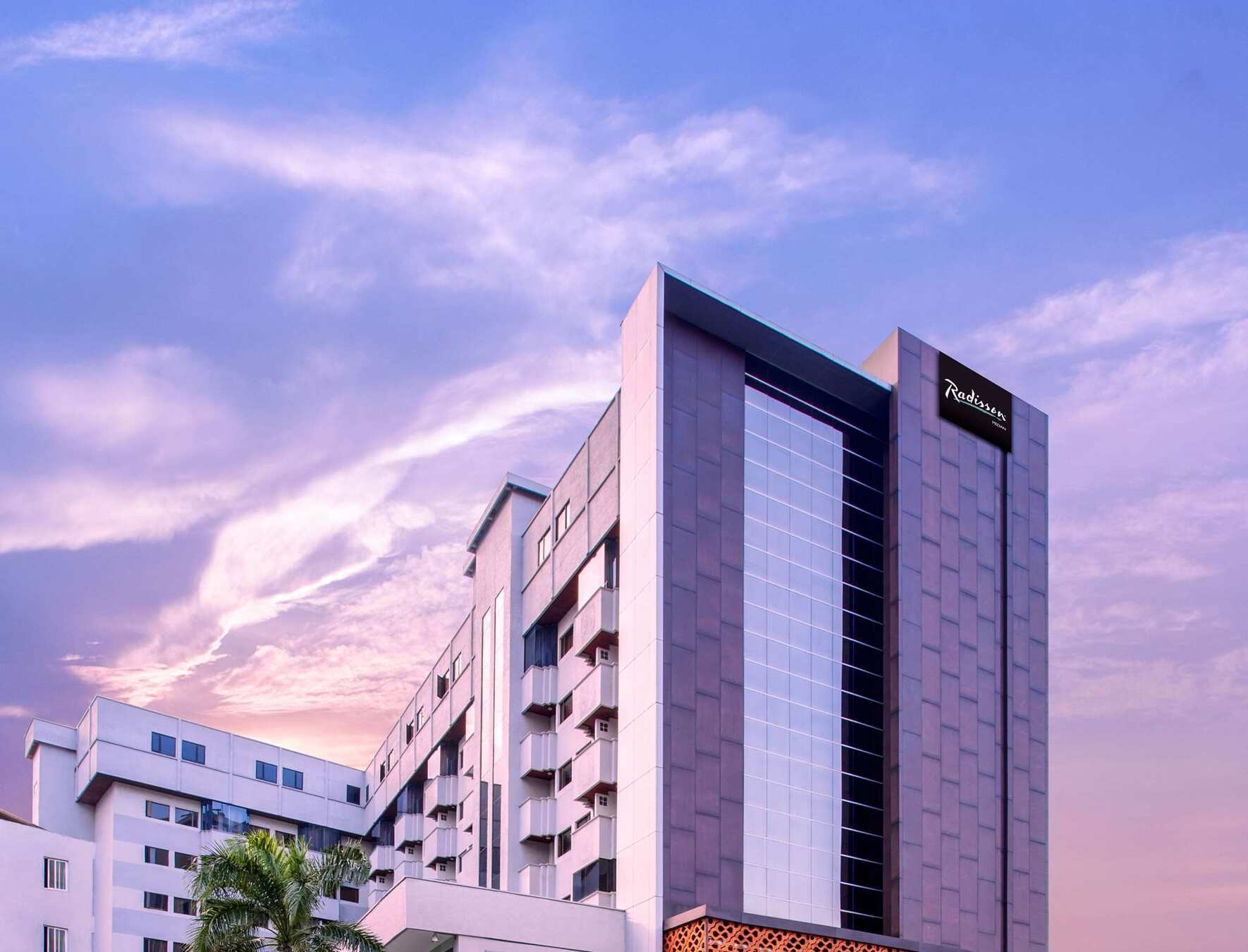 Aiho Hotel Медан Экстерьер фото
